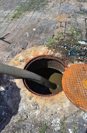 https://blockeddrainsbrentwood.com.au/uploads/2025/07/blocked-drains-50219.jpg