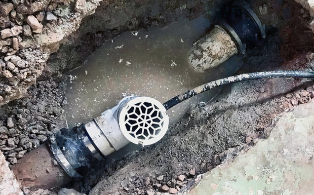 https://blockeddrainsbrentwood.com.au/uploads/2025/07/hero-blocked-sewers-48271.jpg